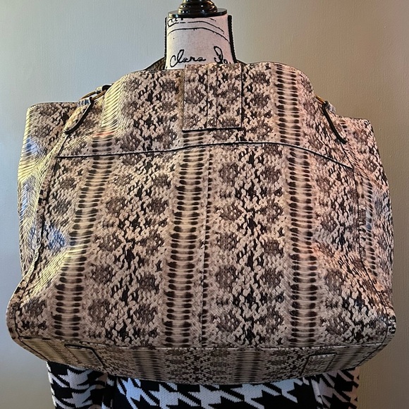 Margot Adele Oversized Python Embossed Leather Tote Bag - Picture 4 of 16